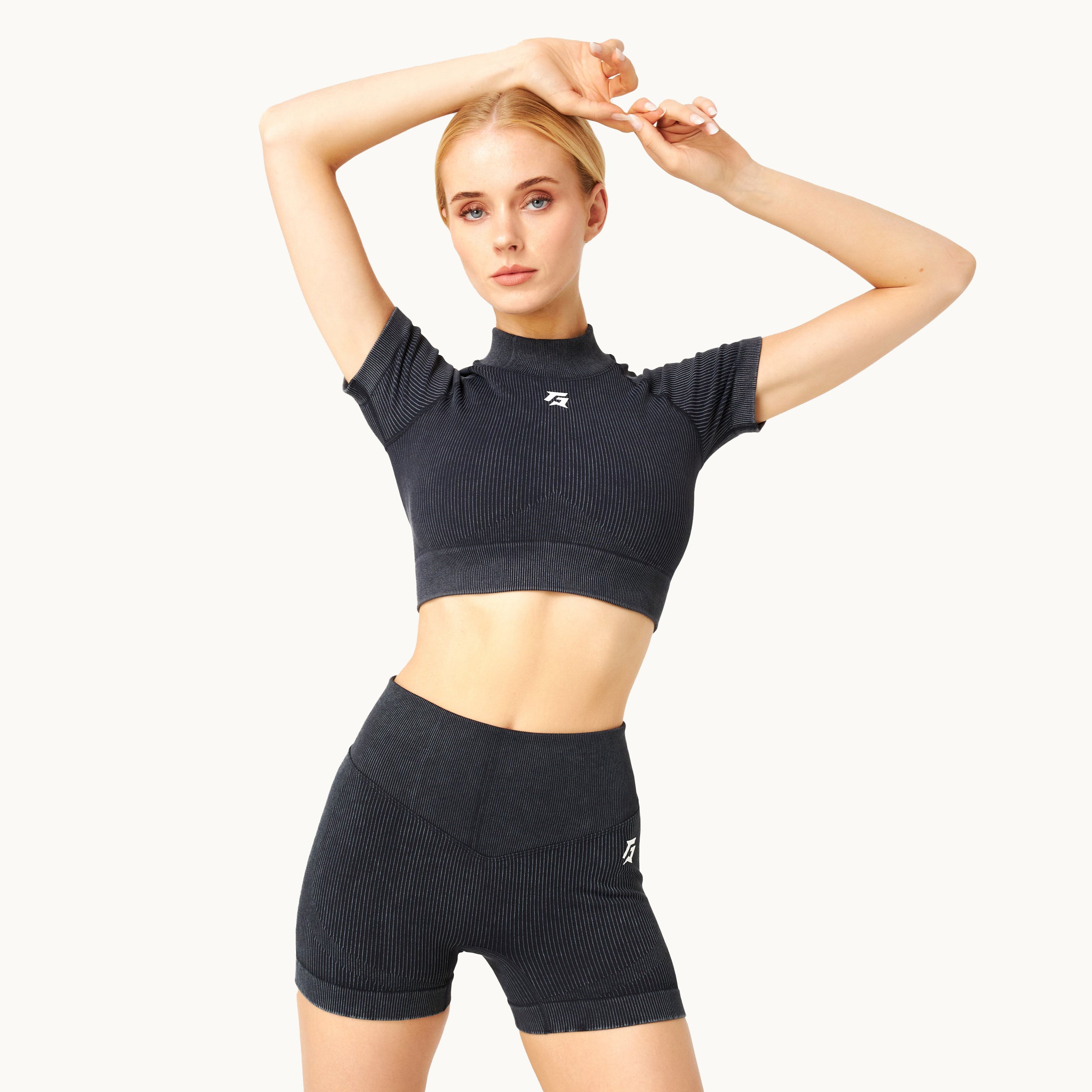 ProRib Crop Top (Black)