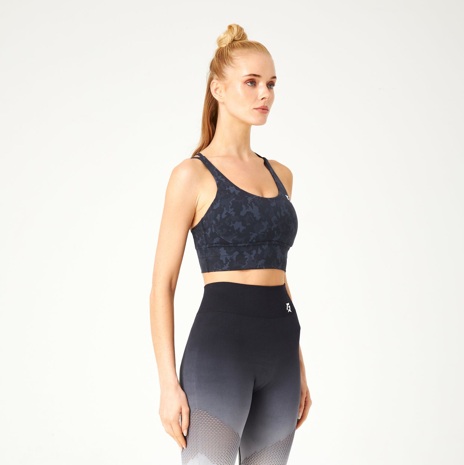 Enthrall Sports Bra (Black)